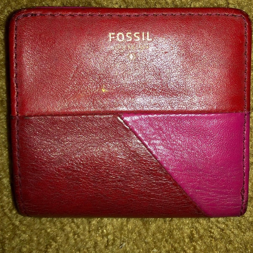 Fossil wallet